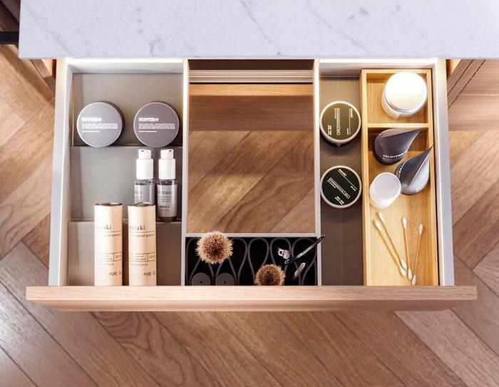 Dansani Luna 81 m&oslash;bels&aelig;t m/Kantate vask, h&oslash;j skuffe og indretning - Hvid mat